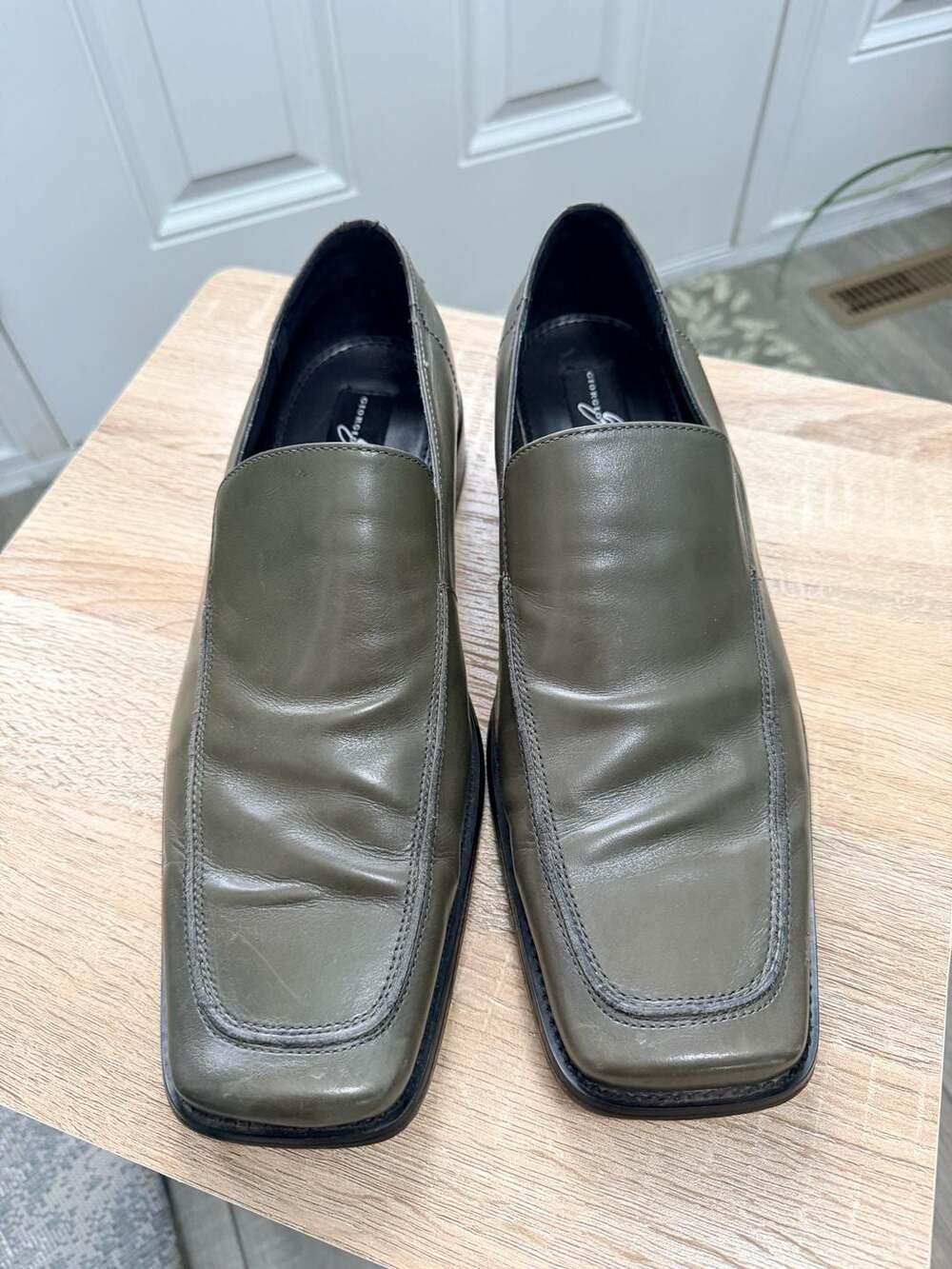 Giorgio Brutini Private Collection Sage Green Leather Slip On Dress Loafers 12M